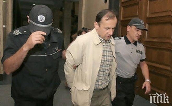 Районният съд заседава по делото срещу Вальо Топлото за валутни престъпления