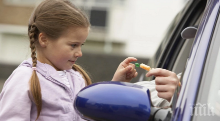 непознат мъж приближи момиче викна нейният отговор спаси живота