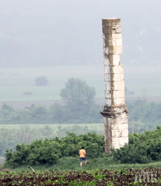 Искат от Министерството на културата 200 000 лв. за разкопките на Римския обелиск