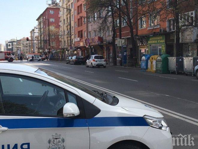 Паника в София! Отцепиха района около Петте кьошета (снимки)