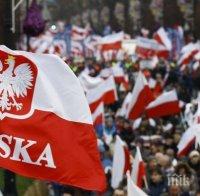 Хиляди излязоха на протест във Варшава срещу предложената забрана за аборти