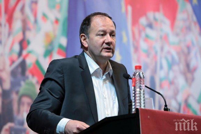 Михаил Миков фаворит на социалистите в Северозапада
