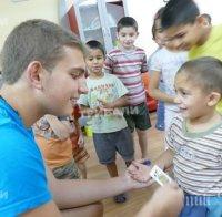 27 сирачета намериха дом в чужбина