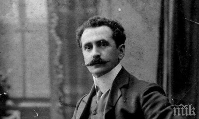 ПИК TV: Откриха бронзовата фигура на варненския архитект Дабко Дабков