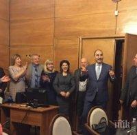 ГЕРБ изненада Цветанов с торта за РД. Цачева го пусна да празнува (снимки)