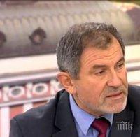 Скандал в Народното събрание! Методи Андреев и Велизар Енчев се хванаха за гушите