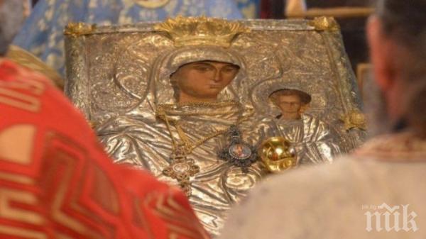 Чудотворна икона пристига в Пазарджик