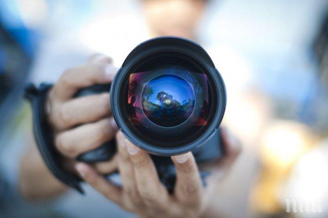 Сирийските власти са освободили американски фотограф
