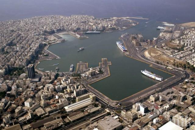 Китайска компания закупи гръцкото пристанище Пирея