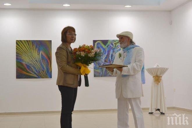 Кметът на Община Казанлък поздрави световноизвестния фотограф Кольо Пейчев за 80-годишния юбилей