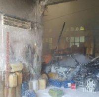 Газова бутилка гръмна в работилница и изпепели автомобил (снимки)