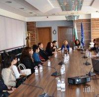 Министър Лиляна Павлова изнесе лекция пред студенти от Тракийския университет