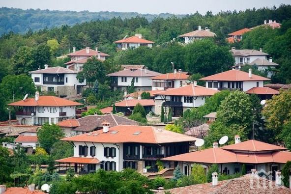 Вдигат две суперлуксозни къщи на най-скъпото място в Арбанаси