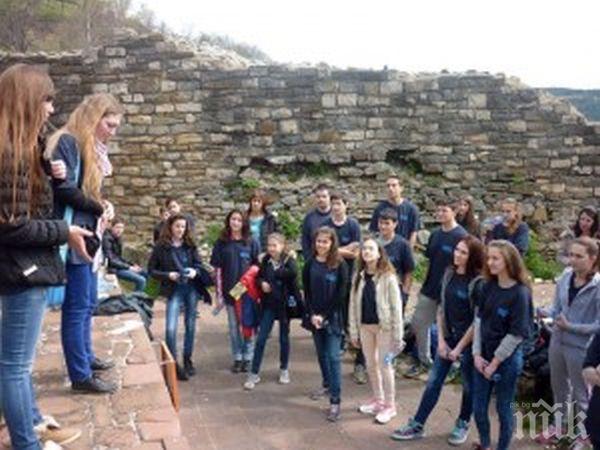 Обучават повече от 3100 ученици по проект за кариерно развитие