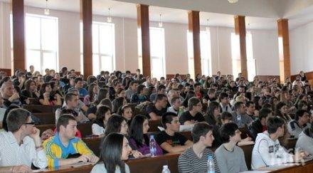 наблюдението матурите включат 2700 родители