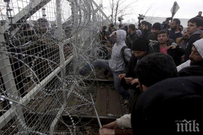 Сблъсъци между полиция и мигранти на македоно-гръцката граница