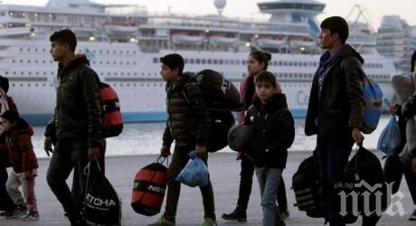 ЕС е върнал 325 мигранти в Турция и е приел 79 бежанци