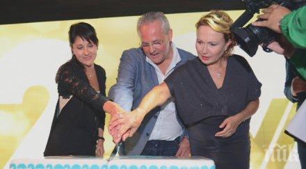 унижението века нова свалиха карикатурите борисов изрепчи хоп пак върнаха сами маймуни направиха