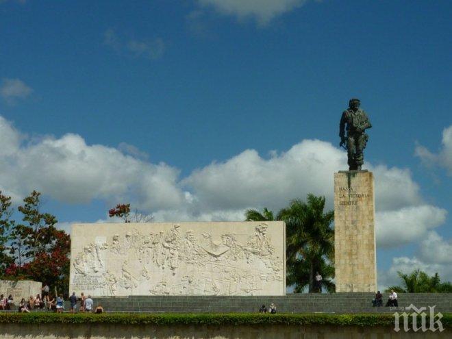 Гробницата на Че Гевара пази само ръцете му