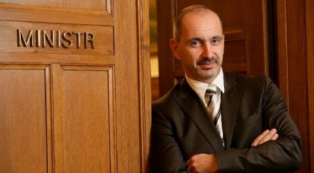 чешки министър обезпокоен заканата бойко чез