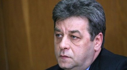 директорът сдвр арестуваните чупили витрини автомобили