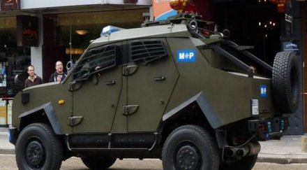 бойко пуска пустинни котки протестиращите видео