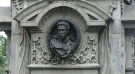 зверска охрана пази президента линч довечера паметника левски