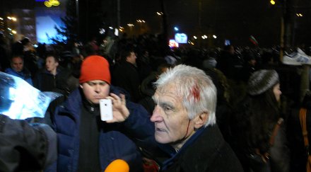 полицията потуши сила протеста орлов мост