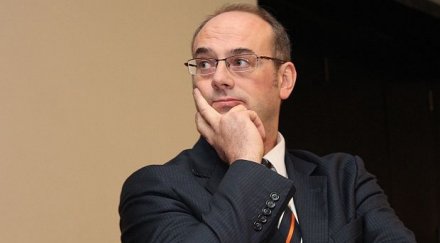 наско семов пик решението падането правителството взето чужбина