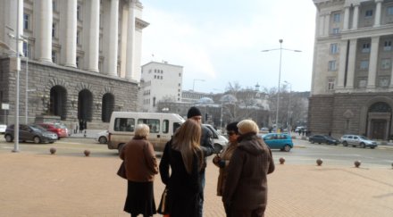 седем души подкрепят бойко министерския съвет