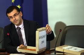 симеон дянков посещава парламента