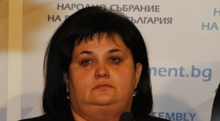 герб спешно избират конституционен съдия разпуснат парламента