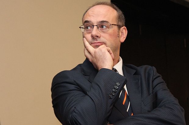 Наско Семов пред ПИК: Решението за падането на правителството е взето в чужбина