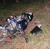 ИЗВЪНРЕДНО В ПИК! Непълнолетен загина в тежка катастрофа с мотор край Варна!