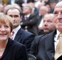 Бившият германски канцлер се обяви срещу бежанската политика на Меркел
