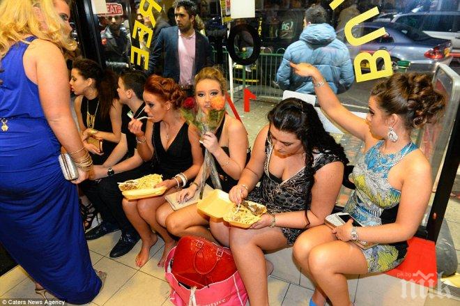 Срамота! Пияни англичанки се въргалят по улиците на Ливърпул! Празнуват женски ден с повръщано (потресаващи снимки)