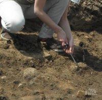 Брутално! Пияни накараха рожденик да си изкопае гроб и го заровиха жив