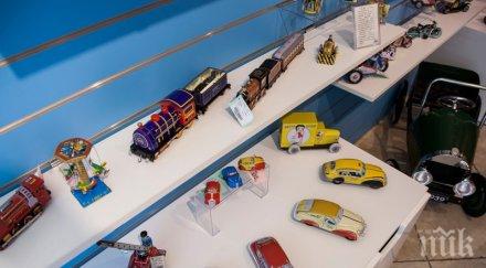 представят изложба играчки деца век