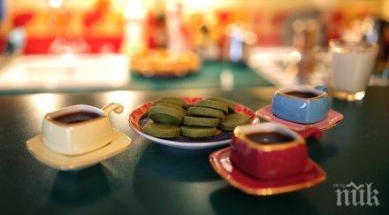 изглежда чаша кафе различните краища света