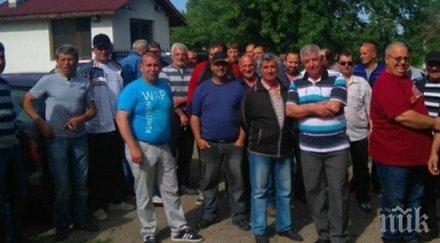 служители агенцията борба градушките протест ниски заплати съкращения