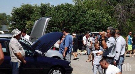 хванаха стотици фалшиви слънчеви очила екипи шапки димитровградския пазар