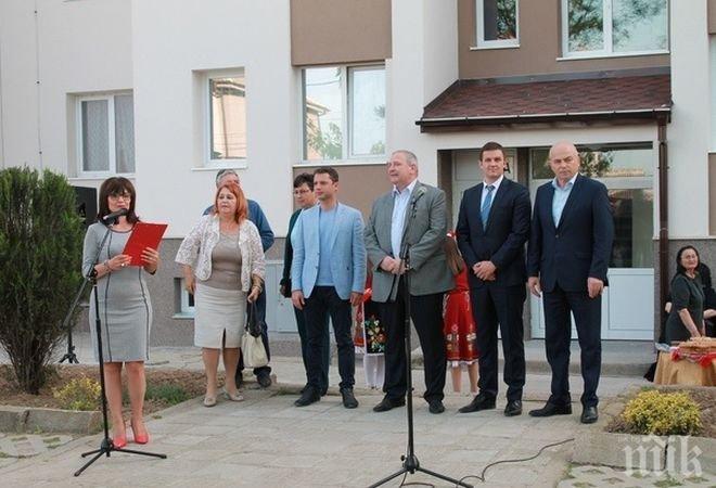 Откриха първите санирани блокове в Любимец

