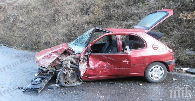 ПИК TV: Пиян шофьор смля автомобил край Казанлък