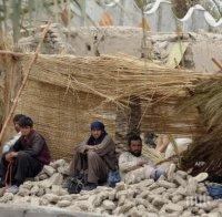 Въоръжени лица убиха 7 полицаи, охраняващи хуманитарни работници в Пакистан