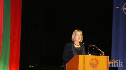 цачева априлското въстание стана онзи вододел отприщи националната енергия