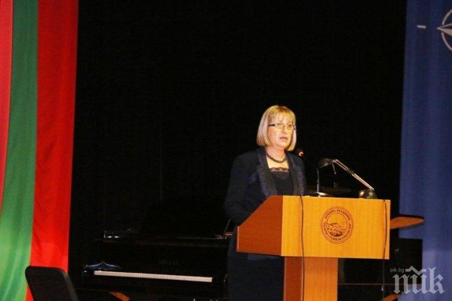 Цачева: Априлското въстание стана онзи вододел, който отприщи националната ни енергия