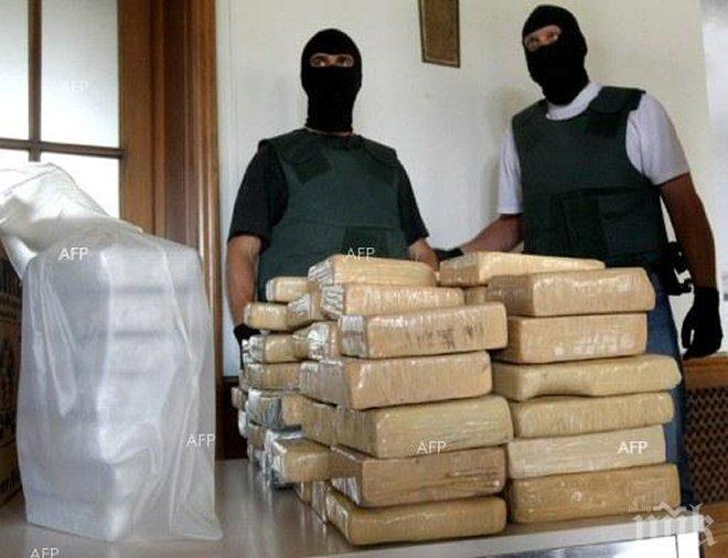Между Мексико и САЩ е откри тунел за трафик на дрога с дължина 700 метра