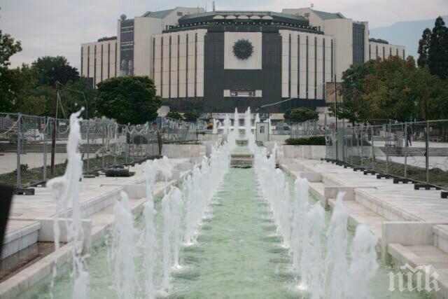 Зад кулисите на суперпродукцията “Бал с маски”