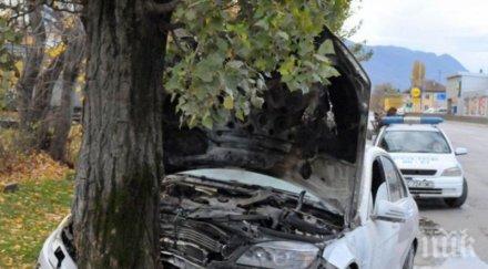 мъж изпусна завой заби дърво загина белослав