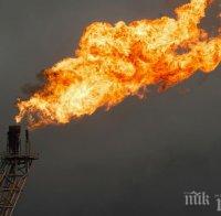 Саудитска Арабия ще увеличи добива на петрол от най-голямото си петролно
